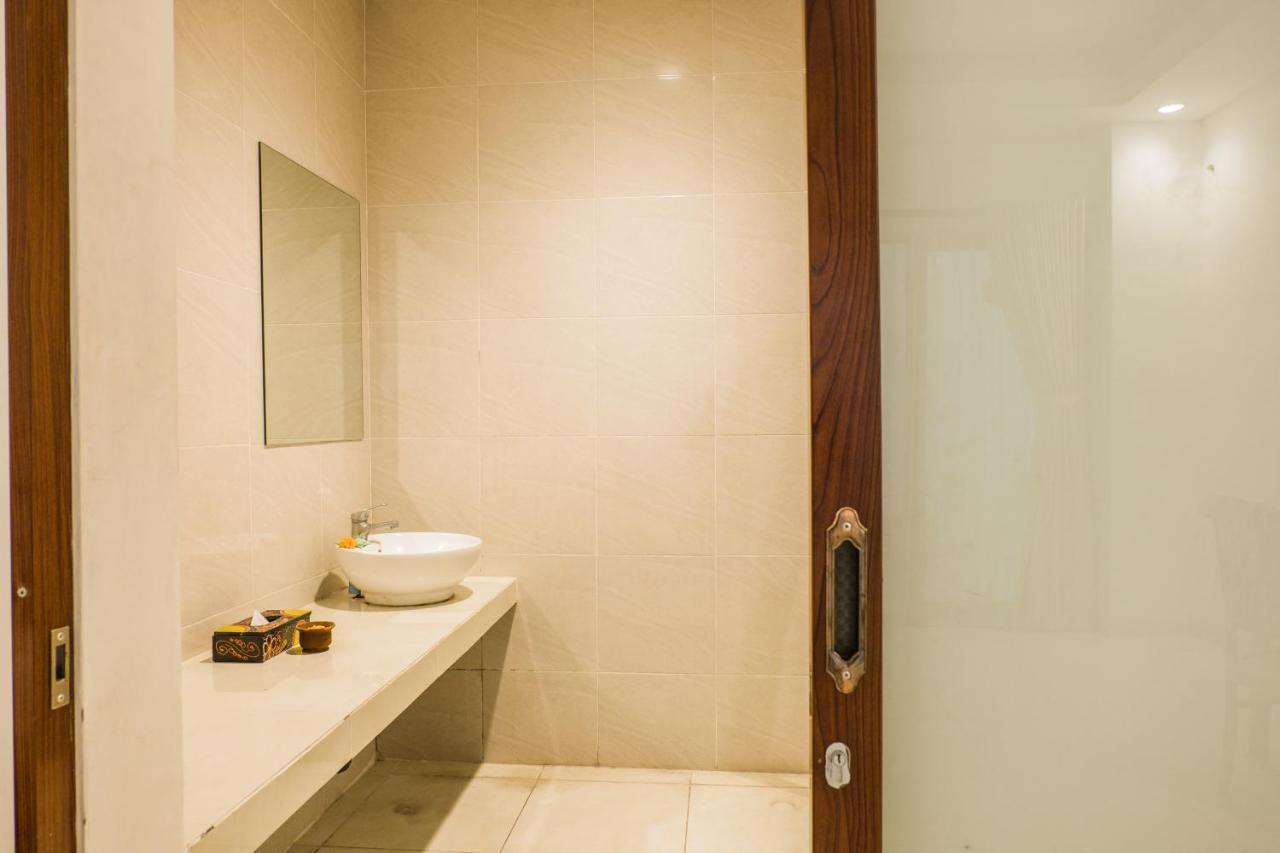 Liong Guest House Canggu Buitenkant foto