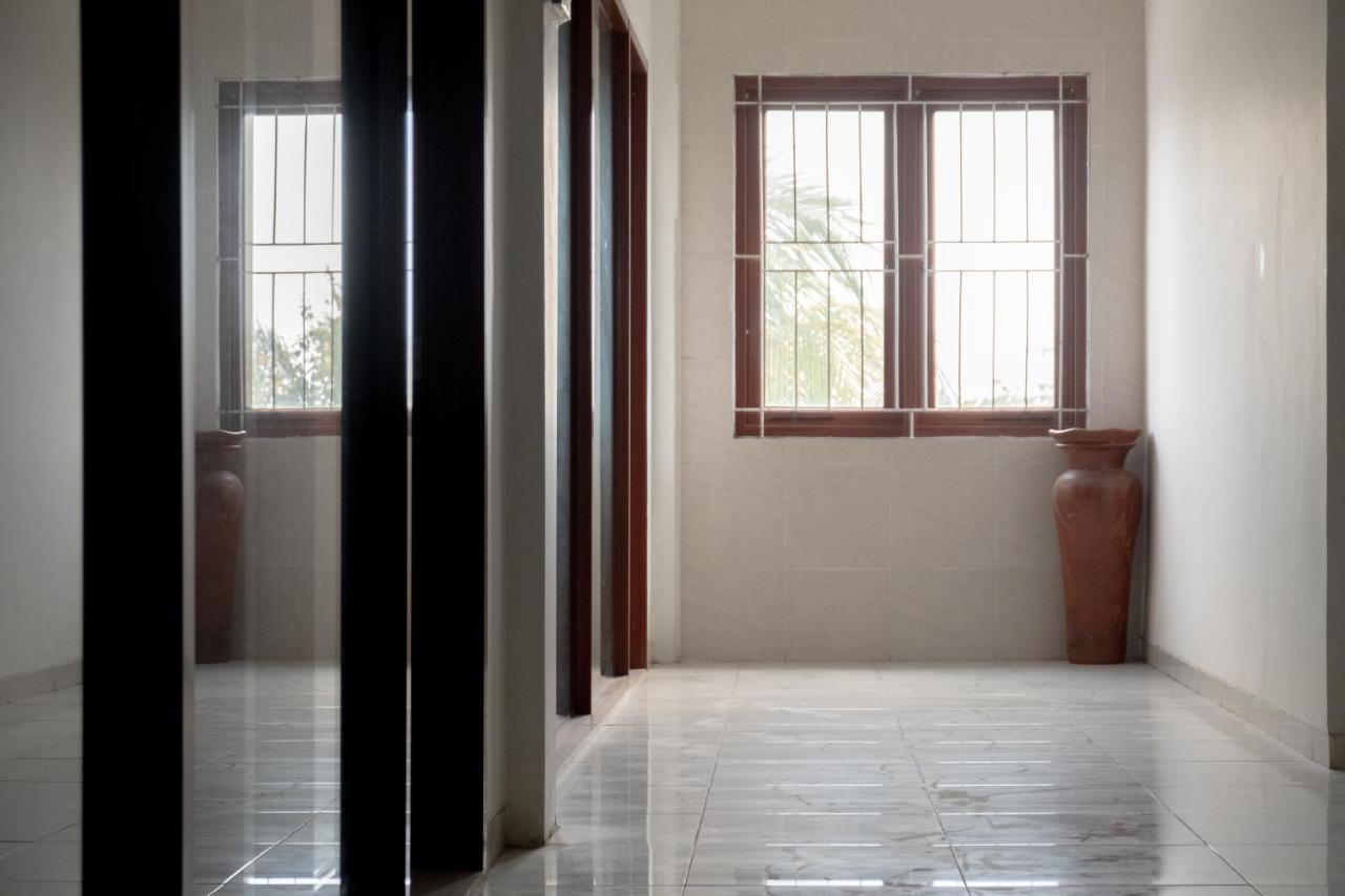 Liong Guest House Canggu Buitenkant foto